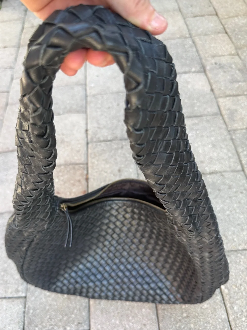 Woven Leather Shoulder Hobo Bag - black